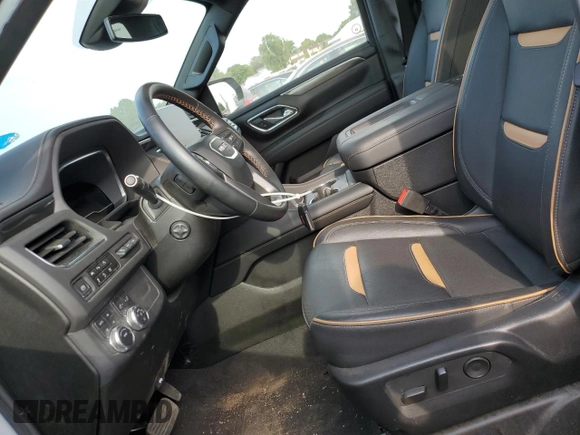 2023 GMC Yukon XL AT4 with VIN 1GKS2HKL7PR386970, listed as a Copart auction lot 68743254 with 10,799 mi miles and Clean Title. Bid and sale history available at carsss.com. Image 7.