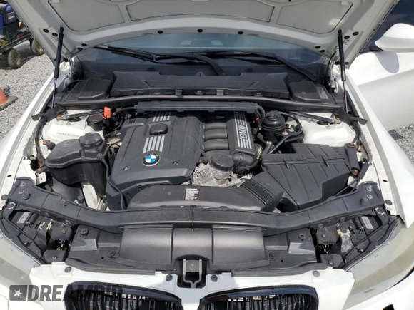2011 BMW 3 Series 328i xDrive with VIN WBAUU3C52BA542628, listed as a Copart auction lot 50524175 with 151,204 mi miles and Salvage Title. Bid and sale history available at DreamBid. Image 11.
