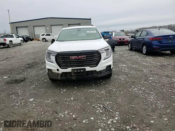 2022 GMC Terrain SLT with VIN 3GKALVEV7NL302641, listed as a Copart auction lot 51687135 with 43,258 mi miles and Salvage Title. Bid and sale history available at carsss.com. Image 11.