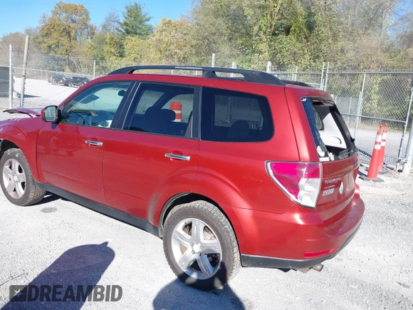 2010 Subaru Forester 2.5X Premium with VIN JF2SH6CCXAH801405, listed as a IAAI auction lot 40491255 with 176,582 mi miles. Bid and sale history available at carsss.com. Image 3.