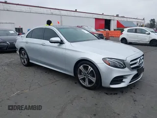2019 Mercedes-Benz E 300 z VIN WDDZF4JB9KA609393, wystawiony jako IAAI lot #41379278 z przebiegiem 56 352 mil mil oraz . Historia ofert i sprzedaży dostępna na DreamBid. Obrazek 1.