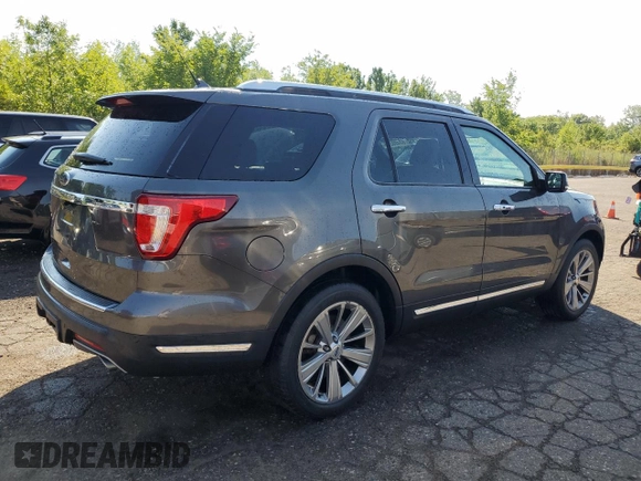 2018 Ford Explorer Limited z VIN 1FM5K7F87JGA70377, wystawiony jako Copart lot #63480215 z przebiegiem 129 825 mil mil oraz Czysty tytuł • Clean title. Historia ofert i sprzedaży dostępna na DreamBid. Obrazek 3.