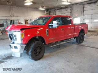 2017 Ford Super Duty F-250 SRW Lariat with VIN 1FT7W2BT1HEC37269, listed as a IAAI auction lot 41657822 with 134,442 mi miles. Bid and sale history available at carsss.com. Image 2.