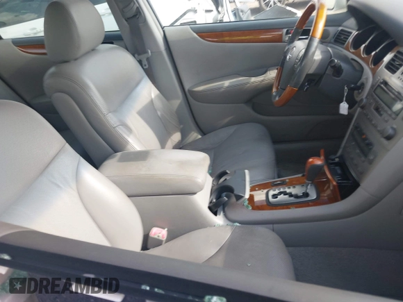 2005 Lexus ES 350 with VIN JTHBA30G555084023, listed as a IAAI auction lot 42701562 with 66,740 mi miles and . Bid and sale history available at DreamBid. Image 5.