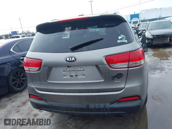 2018 Kia Sorento LX with VIN 5XYPGDA3XJG407247, listed as a IAAI auction lot 41639631 with 127,327 mi miles. Bid and sale history available at carsss.com. Image 16.