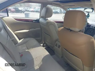 2002 Lexus ES 300 with VIN JTHBF30G220039194, listed as a IAAI auction lot 41964641 with 275,733 mi miles. Bid and sale history available at carsss.com. Image 8.