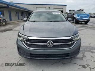 2022 Volkswagen Jetta SE with VIN 3VWEM7BU8NM010697, listed as a Copart auction lot 56521505 with 9,110 mi miles and Salvage title. Bid and sale history available at DreamBid. Image 5.