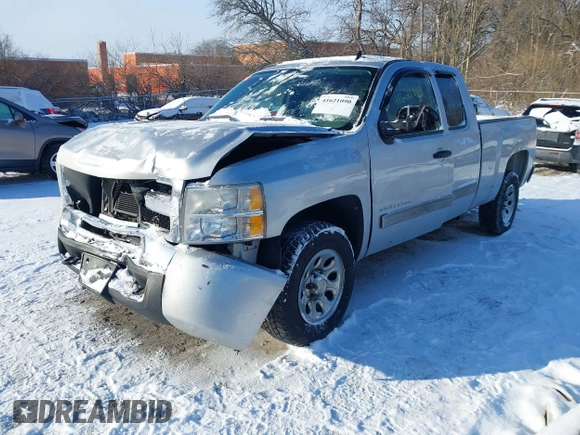 2010 Chevrolet Silverado 1500 LS with VIN 1GCSCREA8AZ275862, listed as a IAAI auction lot 41621090 with 280,598 mi miles. Bid and sale history available at carsss.com. Image 20.