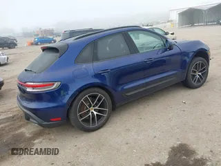 2023 Porsche Macan with VIN WP1AA2A5XPLB06079, listed as a IAAI auction lot 41399589 with 4,287 mi miles. Bid and sale history available at carsss.com. Image 4.