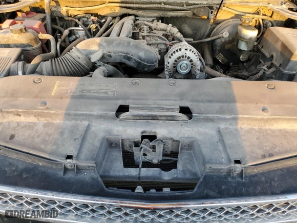 2007 Chevrolet Suburban LT with VIN 1GNFC16JX7J300857, listed as a Copart auction lot 43244695 with 200,338 mi miles and Clean Title. Bid and sale history available at carsss.com. Image 12.