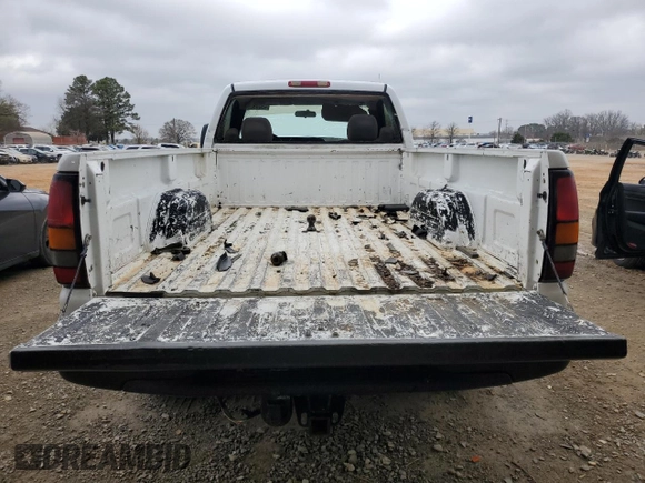 2006 GMC Sierra 2500HD SLE1 with VIN 1GTHK24UX6E131969, listed as a Copart auction lot 49069085 with 173,120 mi miles and Salvage title. Bid and sale history available at DreamBid. Image 6.