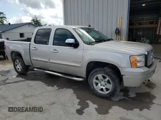 2008 GMC Sierra Denali z VIN 2GTEK638781163345, wystawiony jako Copart lot #55647755 z przebiegiem 132 428 mil mil oraz Szkody całkowita. Historia ofert i sprzedaży dostępna na DreamBid. Obrazek 4.