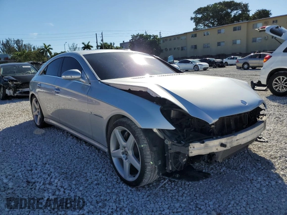2006 Mercedes-Benz CLS-Class AMG with VIN WDDDJ76X66A065052, listed as a Copart auction lot 42098365 with 187,626 mi miles and Salvage Title. Bid and sale history available at carsss.com. Image 4.