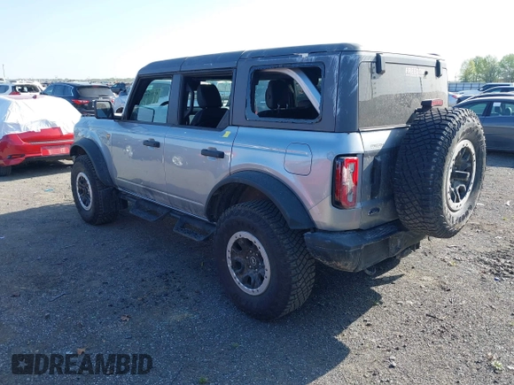 2023 Ford Bronco with VIN 1FMEE5DP2PLB52734, listed as a IAAI auction lot 41914950 with 6,485 mi miles and . Bid and sale history available at carsss.com. Image 3.