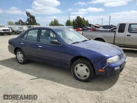 1995 Nissan Altima XE with VIN 1N4BU31D8SC156116, listed as a Copart auction lot 53630105 with 106,127 mi miles and Salvage Title. Bid and sale history available at carsss.com. Image 4.