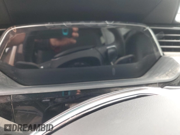 2021 Audi e-tron Premium z VIN WA1AAAGE2MB037094, wystawiony jako Copart lot #58707925 z przebiegiem Nie podano mil oraz Szkody całkowita. Historia ofert i sprzedaży dostępna na DreamBid. Obrazek 9.