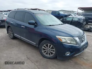 2015 Nissan Pathfinder SV z VIN 5N1AR2MN5FC607557, wystawiony jako IAAI lot #41619329 z przebiegiem 151 498 mil mil oraz . Historia ofert i sprzedaży dostępna na DreamBid. Obrazek 1.