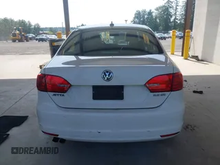 2013 Volkswagen Jetta SE with VIN 3VWDP7AJ3DM450335, listed as a IAAI auction lot 42575198 with 100,184 mi miles and . Bid and sale history available at DreamBid. Image 16.
