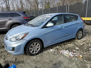 2013 Hyundai Accent GS z VIN KMHCT5AE2DU135647, wystawiony jako Copart lot #44239545 z przebiegiem 146 686 mil mil oraz Nie do naprawy • Non repairable. Historia ofert i sprzedaży dostępna na DreamBid. Obrazek 1.
