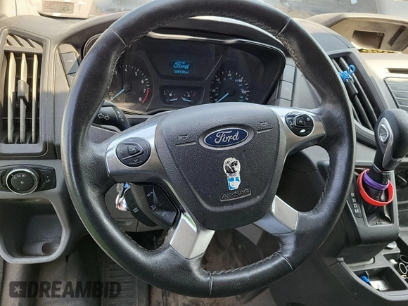 2017 Ford Transit с VIN 1FTYR1YM7HKA85280, выставлен на аукционе IAAI как лот 42617671 с пробегом 180 198 миль миль и . История ставок и продаж доступна на DreamBid. Изображение 16.