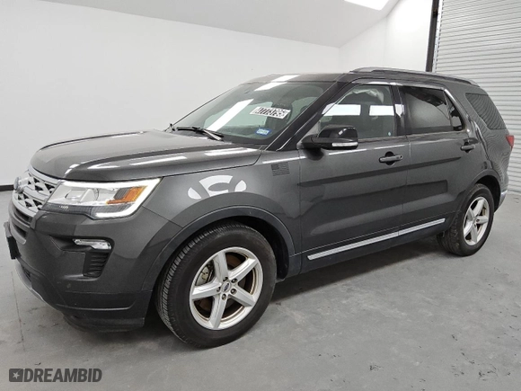 2018 Ford Explorer XLT with VIN 1FM5K7D85JGC58351, listed as a Copart auction lot 47773795 with 73,700 mi miles and Clean Title. Bid and sale history available at carsss.com. Image 1.
