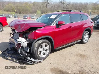 2022 Toyota Highlander LE with VIN 5TDBZRBH7NS569311, listed as a IAAI auction lot 42117066 with 18,579 mi miles and . Bid and sale history available at DreamBid. Image 2.