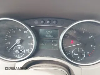 2008 Mercedes-Benz M 350 with VIN 4JGBB86E38A312481, listed as a IAAI auction lot 41605279 with 112,896 mi miles and . Bid and sale history available at DreamBid. Image 7.