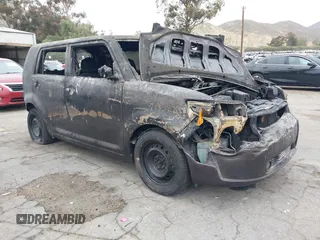 2008 Scion xB z VIN JTLKE50E981040901, wystawiony jako IAAI lot #41569592 z przebiegiem Nie podano mil oraz . Historia ofert i sprzedaży dostępna na DreamBid. Obrazek 1.