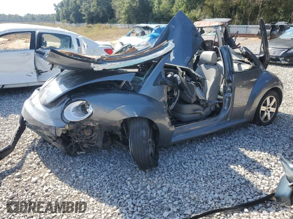 2006 Volkswagen Beetle z VIN 3VWRR31C26M401236, wystawiony jako Copart lot #72189394 z przebiegiem Nie podano mil oraz Szkoda całkowita • Salvage title. Historia ofert i sprzedaży dostępna na DreamBid. Obrazek 1.