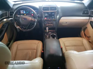 2017 Ford Explorer XLT with VIN 1FM5K8D81HGB68095, listed as a Copart auction lot 53816325 with 118,617 mi miles and Salvage Title. Bid and sale history available at DreamBid. Image 8.