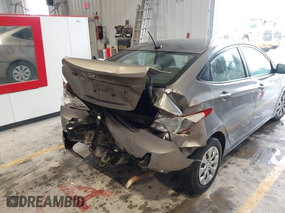 2017 Hyundai Accent SE with VIN KMHCT4AE1HU372999, listed as a IAAI auction lot 41156613 with 111,880 mi miles. Bid and sale history available at carsss.com. Image 6.