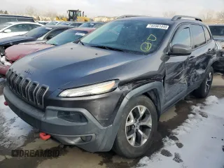 2014 Jeep Cherokee Trailhawk with VIN 1C4PJMBB2EW137916, listed as a Copart auction lot 44961445 with 119,145 mi miles and Salvage Title. Bid and sale history available at carsss.com. Image 1.