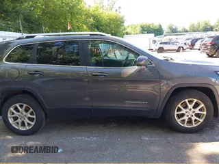 2015 Jeep Cherokee Latitude с VIN 1C4PJMCS8FW708681, выставлен на аукционе IAAI как лот 42776534 с пробегом 129 248 миль миль и . История ставок и продаж доступна на DreamBid. Изображение 13.