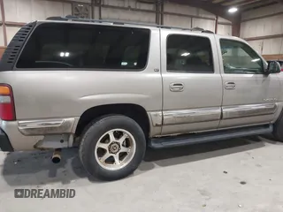 2001 GMC Yukon XL SLE with VIN 1GKFK16T11J220078, listed as a IAAI auction lot 41814254 with 221,210 mi miles. Bid and sale history available at carsss.com. Image 14.
