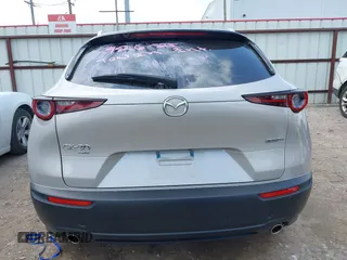 2024 Mazda CX-30 2.5 S Select Sport with VIN 3MVDMBBM6RM694560, listed as a IAAI auction lot 42172660 with 20,608 mi miles. Bid and sale history available at carsss.com. Image 17.