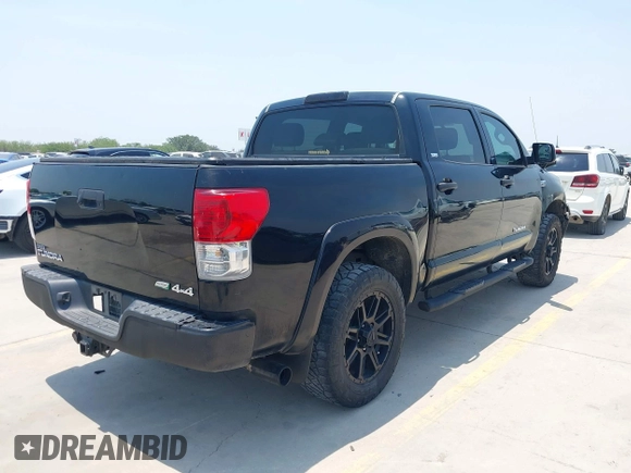 2013 Toyota Tundra z VIN 5TFDW5F15DX321719, wystawiony jako IAAI lot #42269647 z przebiegiem 174 242 mil mil oraz . Historia ofert i sprzedaży dostępna na DreamBid. Obrazek 4.