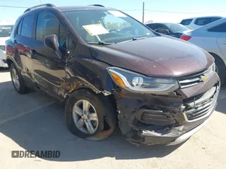 2021 Chevrolet Trax LT with VIN KL7CJPSM4MB364271, listed as a IAAI auction lot 41861337 with 65,930 mi miles. Bid and sale history available at carsss.com. Image 6.