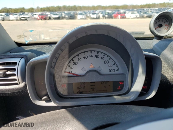 2008 Smart fortwo Passion with VIN WMEEK31X58K124103, listed as a Copart auction lot 51412695 with 16,216 mi miles and Salvage Title. Bid and sale history available at carsss.com. Image 9.
