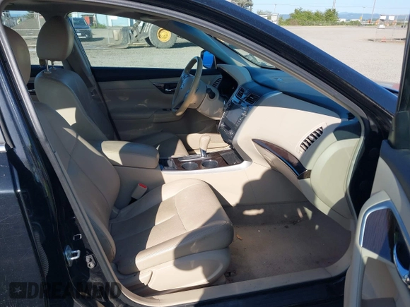 2013 Nissan Altima SV with VIN 1N4AL3AP4DC123285, listed as a IAAI auction lot 42229380 with 149,129 mi miles and . Bid and sale history available at carsss.com. Image 5.
