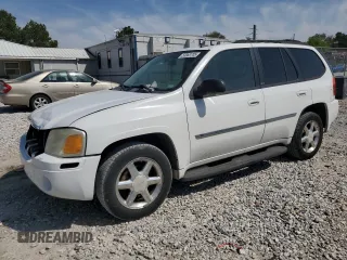 2007 GMC Envoy SLE z VIN 1GKDT13S172295964, wystawiony jako Copart lot #53063705 z przebiegiem 260 337 mil mil oraz Czysty tytuł • Clean title. Historia ofert i sprzedaży dostępna na DreamBid. Obrazek 1.