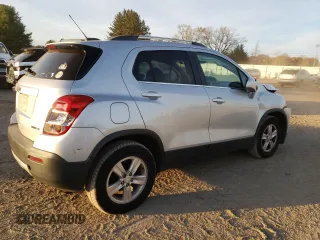 2016 Chevrolet Trax LT with VIN 3GNCJLSB4GL182221, listed as a Copart auction lot 80256694 with 147,789 mi miles and Salvage Title. Bid and sale history available at DreamBid. Image 3.