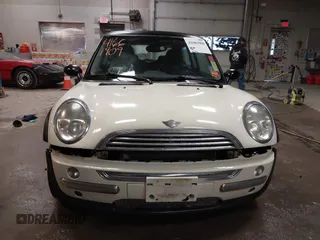 2004 MINI Hardtop with VIN WMWRC33404TC48963, listed as a IAAI auction lot 41661909 with 182,532 mi miles and . Bid and sale history available at DreamBid. Image 12.