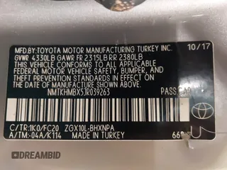 2018 Toyota C-HR XLE z VIN NMTKHMBX5JR039263, wystawiony jako IAAI lot #42265976 z przebiegiem 88 253 mil mil oraz . Historia ofert i sprzedaży dostępna na DreamBid. Obrazek 9.