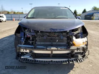 2024 Toyota Sienna LE z VIN 5TDBSKFC4RS136089, wystawiony jako Copart lot #52111725 z przebiegiem 9 412 mil mil oraz Szkoda całkowita • Salvage title. Historia ofert i sprzedaży dostępna na DreamBid. Obrazek 5.