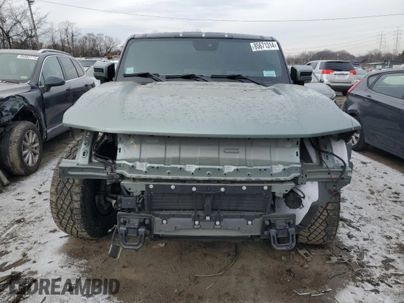 2024 GMC Hummer EV 3X z VIN 1GKB0RDC6RU101989, wystawiony jako Copart lot #85671314 z przebiegiem 7434 mil mil oraz Szkody całkowita. Historia ofert i sprzedaży dostępna na DreamBid. Obrazek 5.