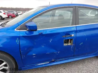 2013 Nissan Sentra SV with VIN 3N1AB7AP1DL619902, listed as a IAAI auction lot 41656100 with 161,254 mi miles. Bid and sale history available at carsss.com. Image 6.