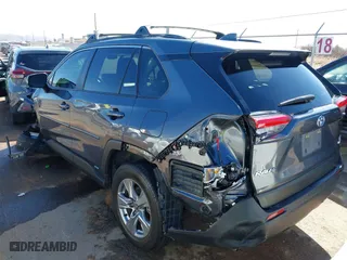 2022 Toyota RAV4 Hybrid XLE with VIN JTMRWRFV6ND165774, listed as a IAAI auction lot 41587093 with 48,578 mi miles. Bid and sale history available at carsss.com. Image 17.
