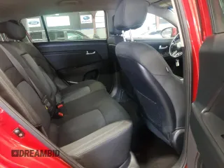 2015 Kia Sportage LX z VIN KNDPB3AC5F7743921, wystawiony jako Copart lot #57793315 z przebiegiem 97 948 mil mil oraz Czysty tytuł • Clean title. Historia ofert i sprzedaży dostępna na DreamBid. Obrazek 10.