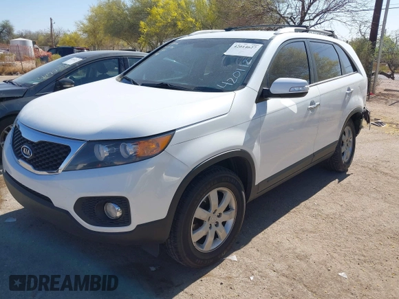 2013 Kia Sorento LX with VIN 5XYKT3A6XDG420112, listed as a IAAI auction lot 42014627 with 1 mi miles. Bid and sale history available at carsss.com. Image 16.