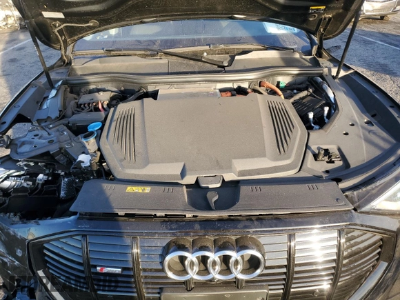 2021 Audi e-tron Sportback Prestige z VIN WA13ABGE7MB040149, wystawiony jako Copart lot #89213745 z przebiegiem 13 496 mil mil oraz Szkody całkowita. Historia ofert i sprzedaży dostępna na DreamBid. Obrazek 12.